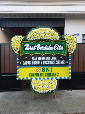 Papan Bunga Duka di Aketobatu