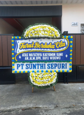 Papan Bunga Duka di Aketobatu